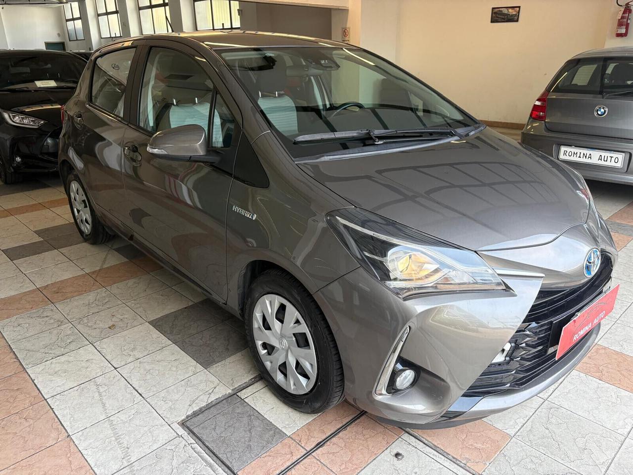 Toyota Yaris 1.5 Hybrid 5 porte Cool