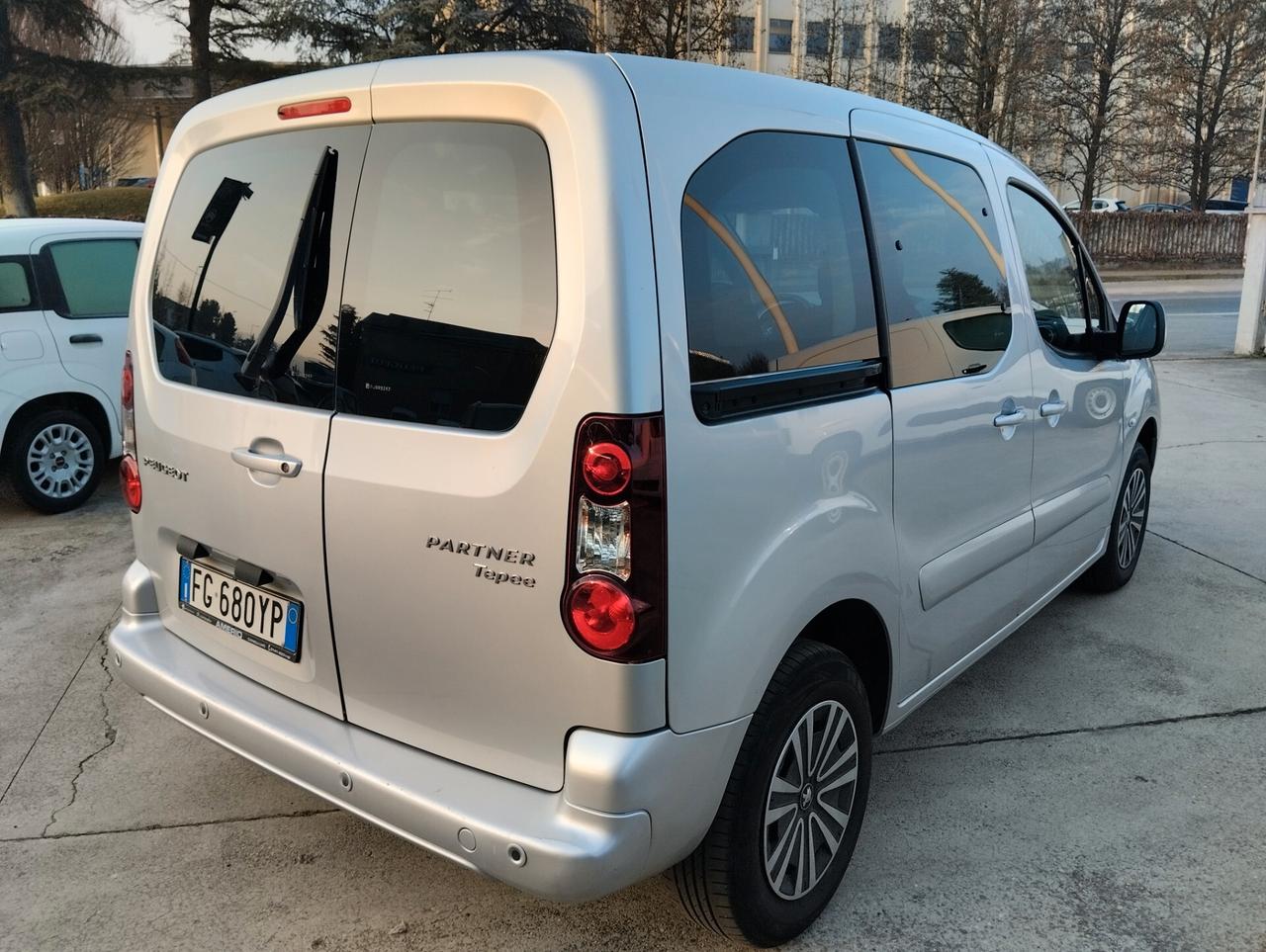 Peugeot Partner Tepee BlueHDi 100 Active N1