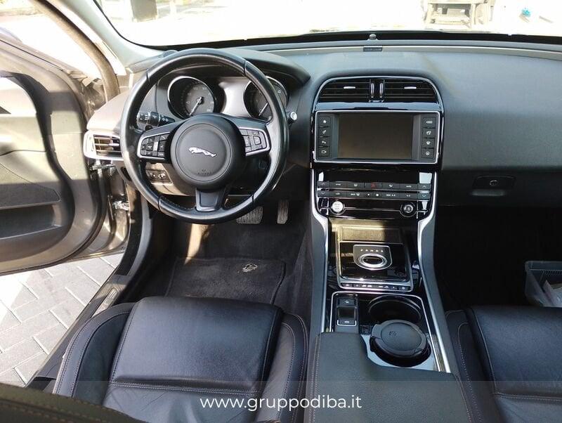 Jaguar XE Diesel 2.0d Pure 180cv auto