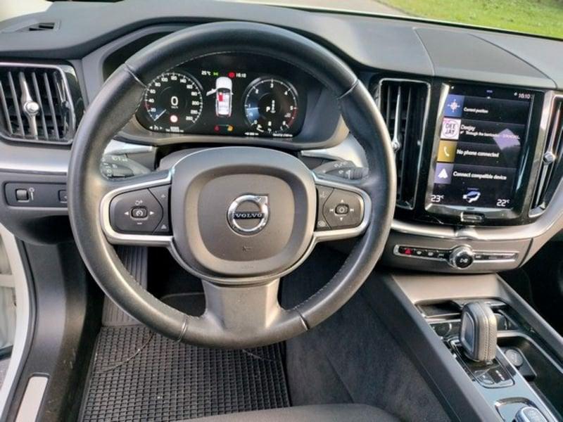 Volvo XC60 XC60 B4 (d) AWD Geartronic Momentum Pro