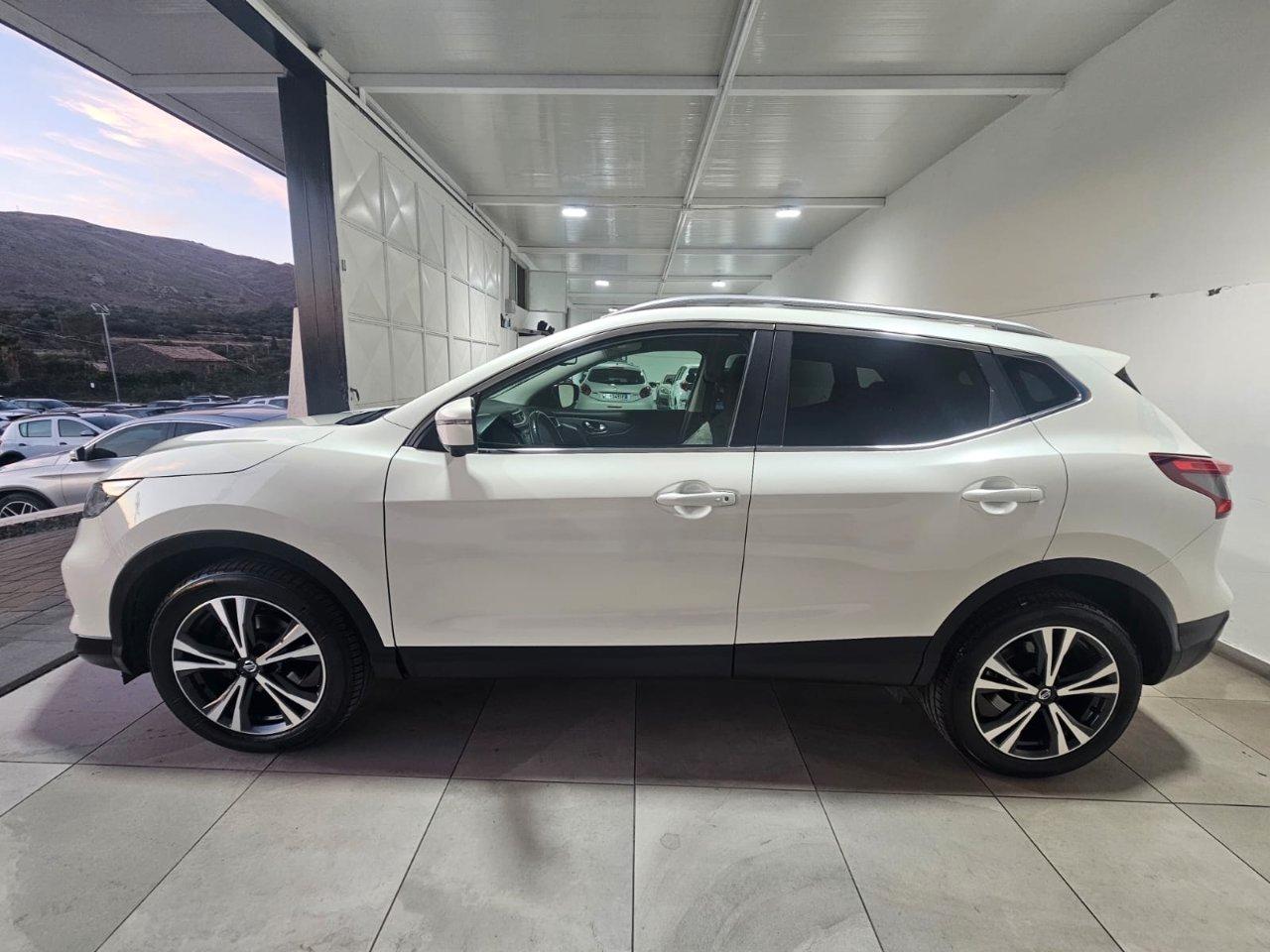 Nissan Qashqai 1.5 dci N-Connecta 115cv