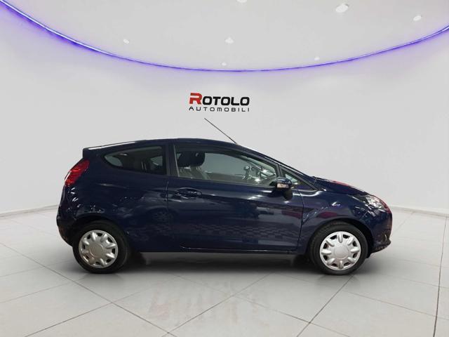 FORD Fiesta 1.4 3 porte Bz.- GPL Black & White Edition