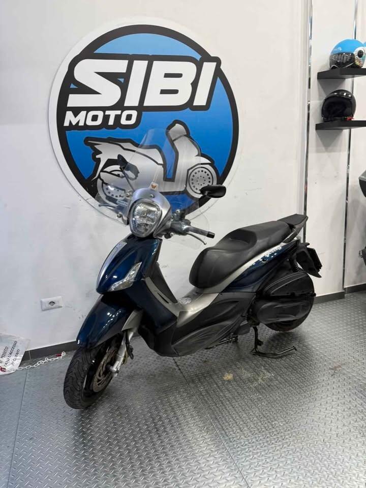 Piaggio Beverly 350