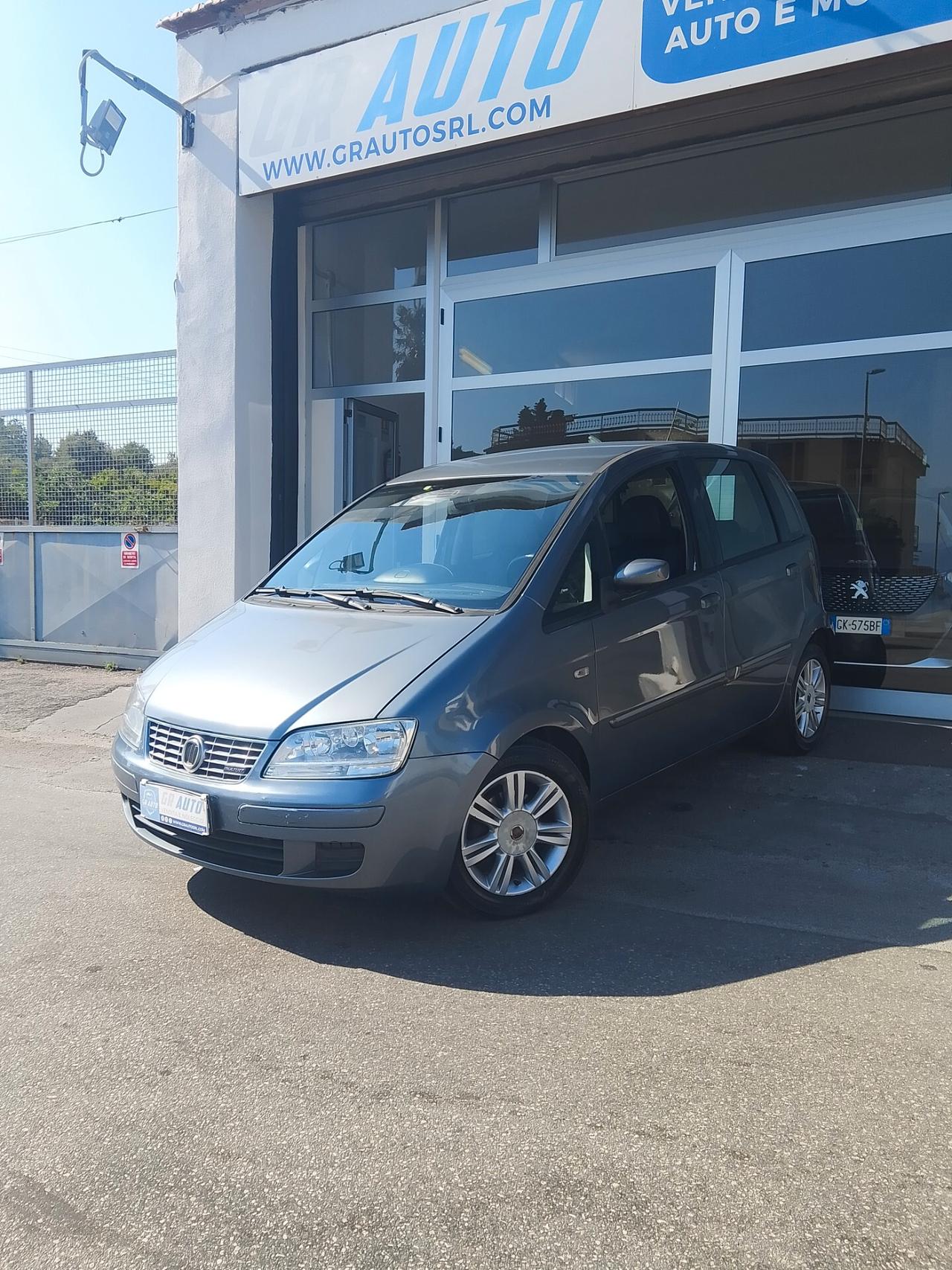 Fiat Idea 1.3 Multijet 16V 70 CV BlackEnergy AUTOMATICA