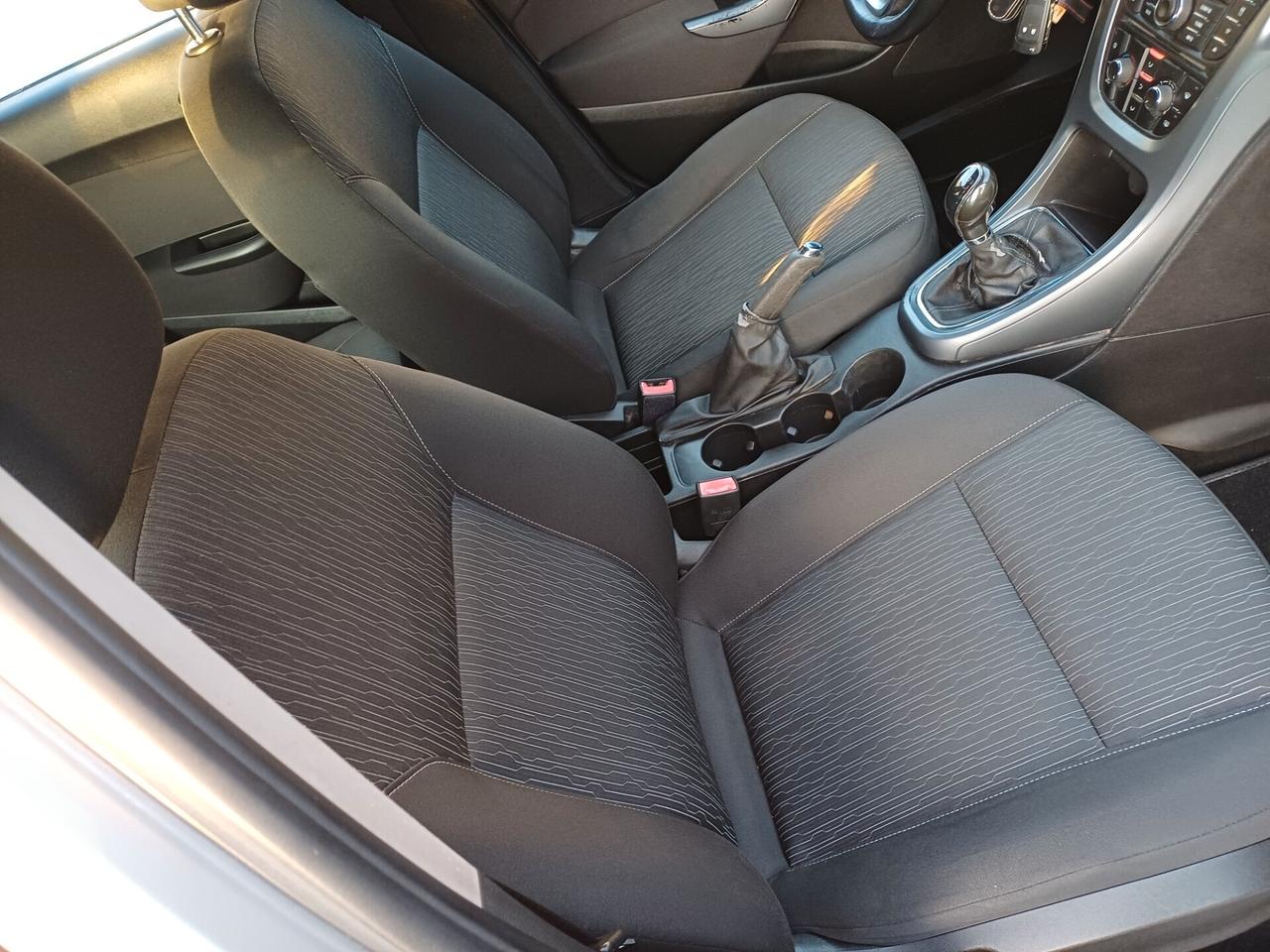 Opel Astra 1.4 Turbo 140CV Sports Tourer GPL Tech Elective