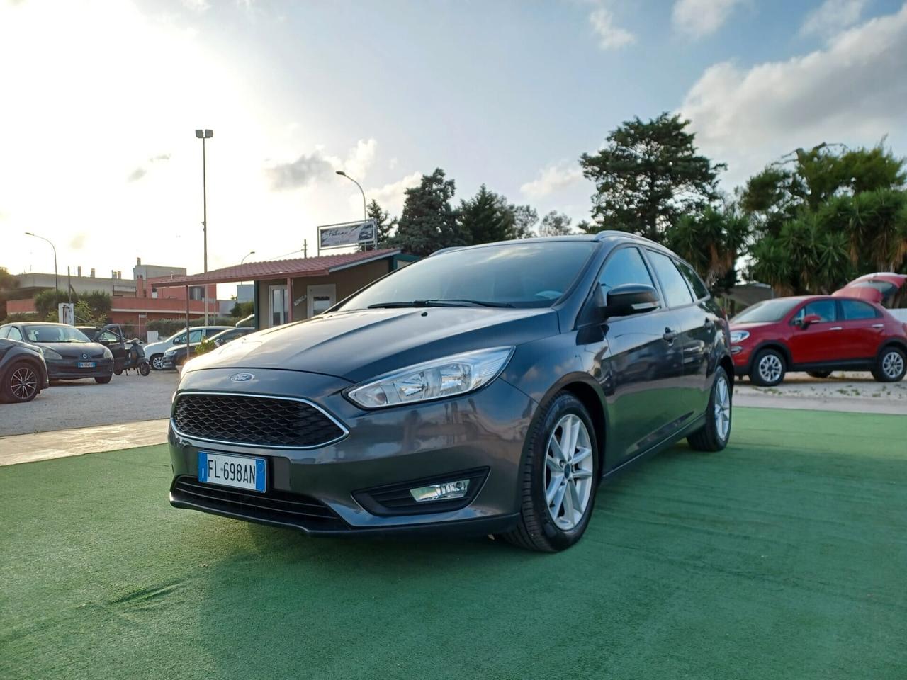 Ford Focus 1.5 TDCi 120 CV Powershift SW Titanium