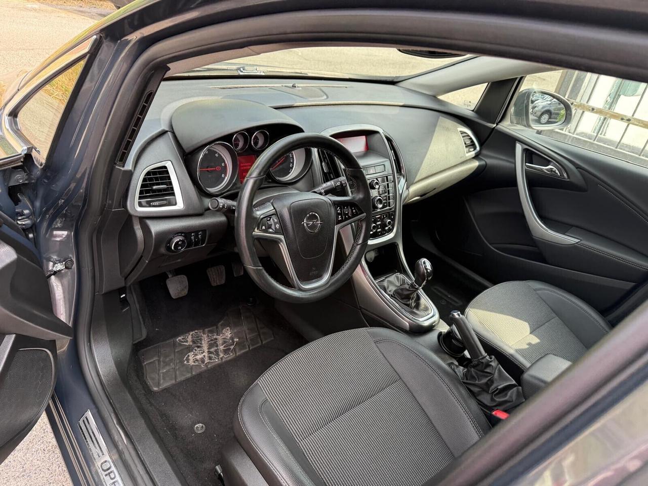 Opel Astra 1.7 CDTI 130CV Sports Tourer Cosmo