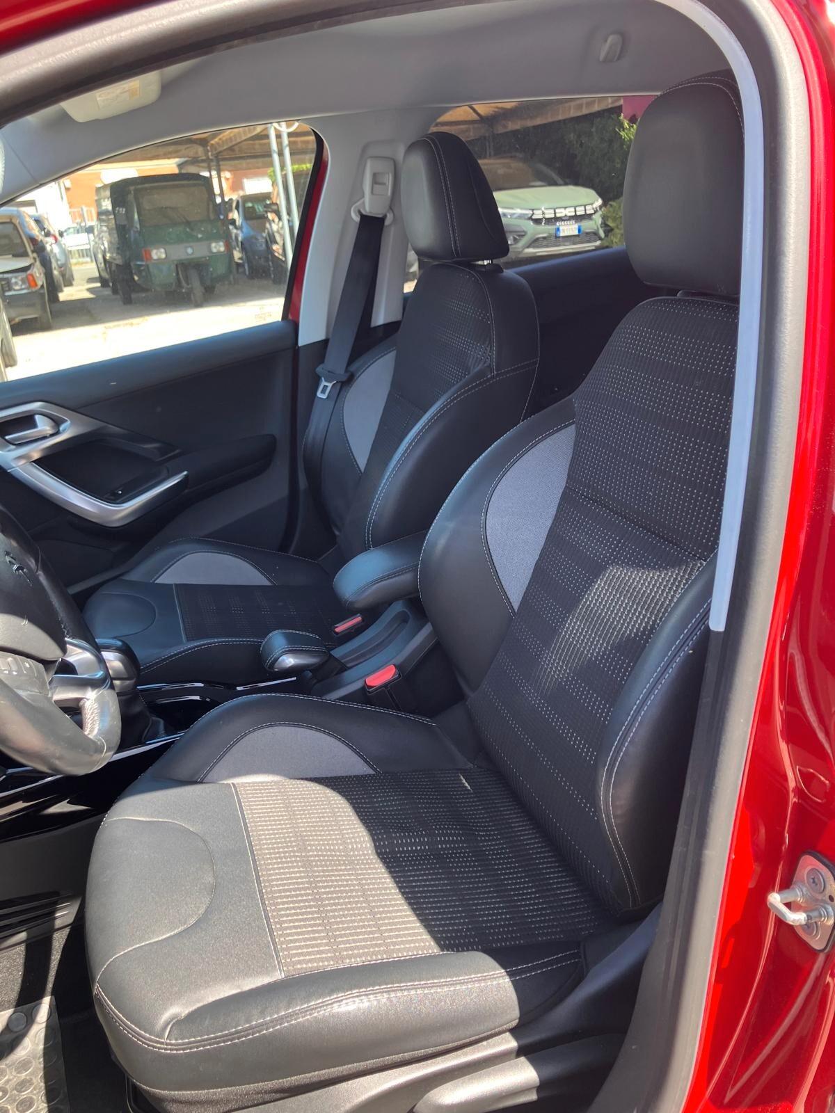 PEUGEOT 2008 1.2 110cv Allure