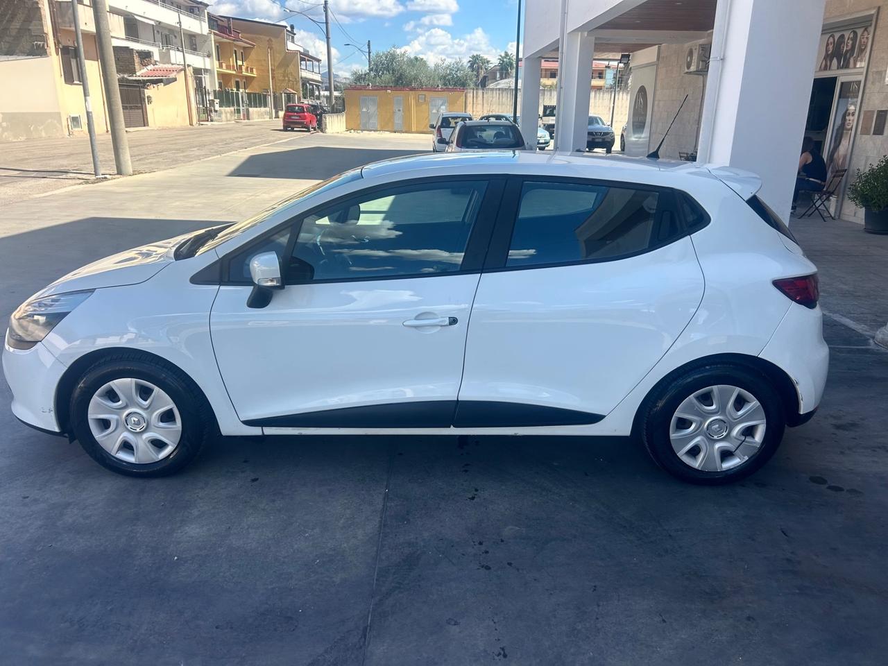 Renault Clio 1.2 75CV 5 porte GPL