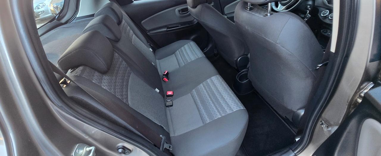 Toyota Yaris 1.0 5 porte Lounge