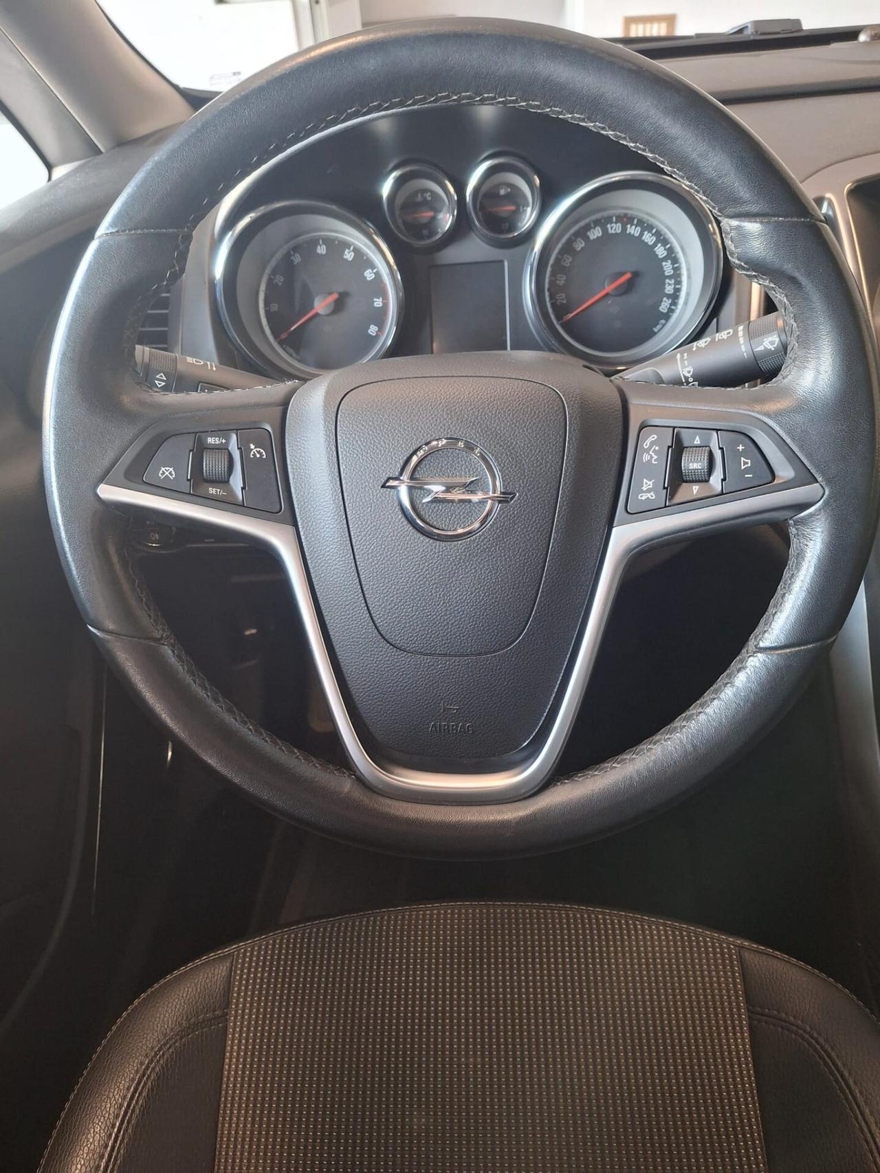 Opel Astra 5p 1.4 t Cosmo 140cv