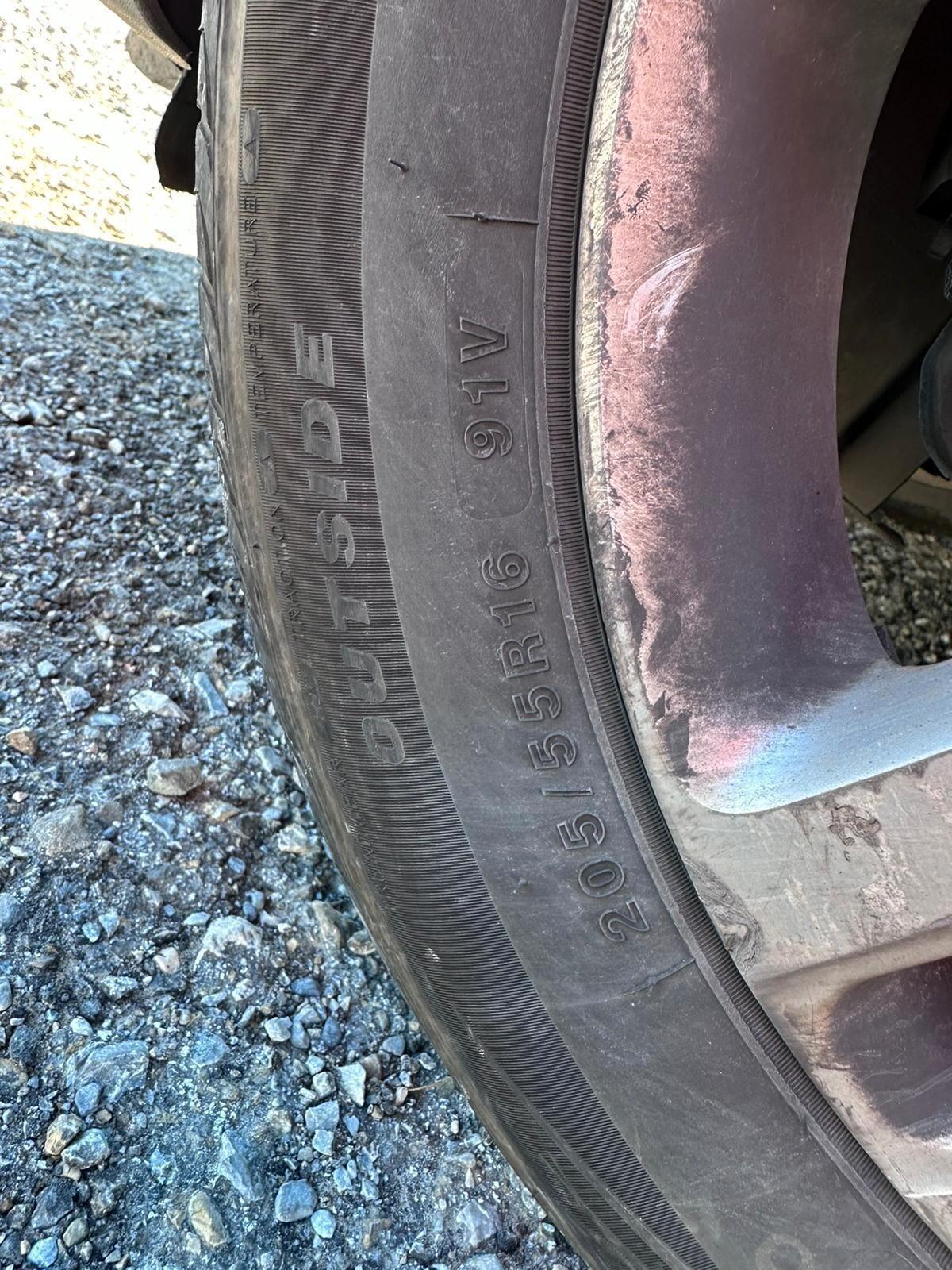 Volkswagen Golf 1.6 5p. United