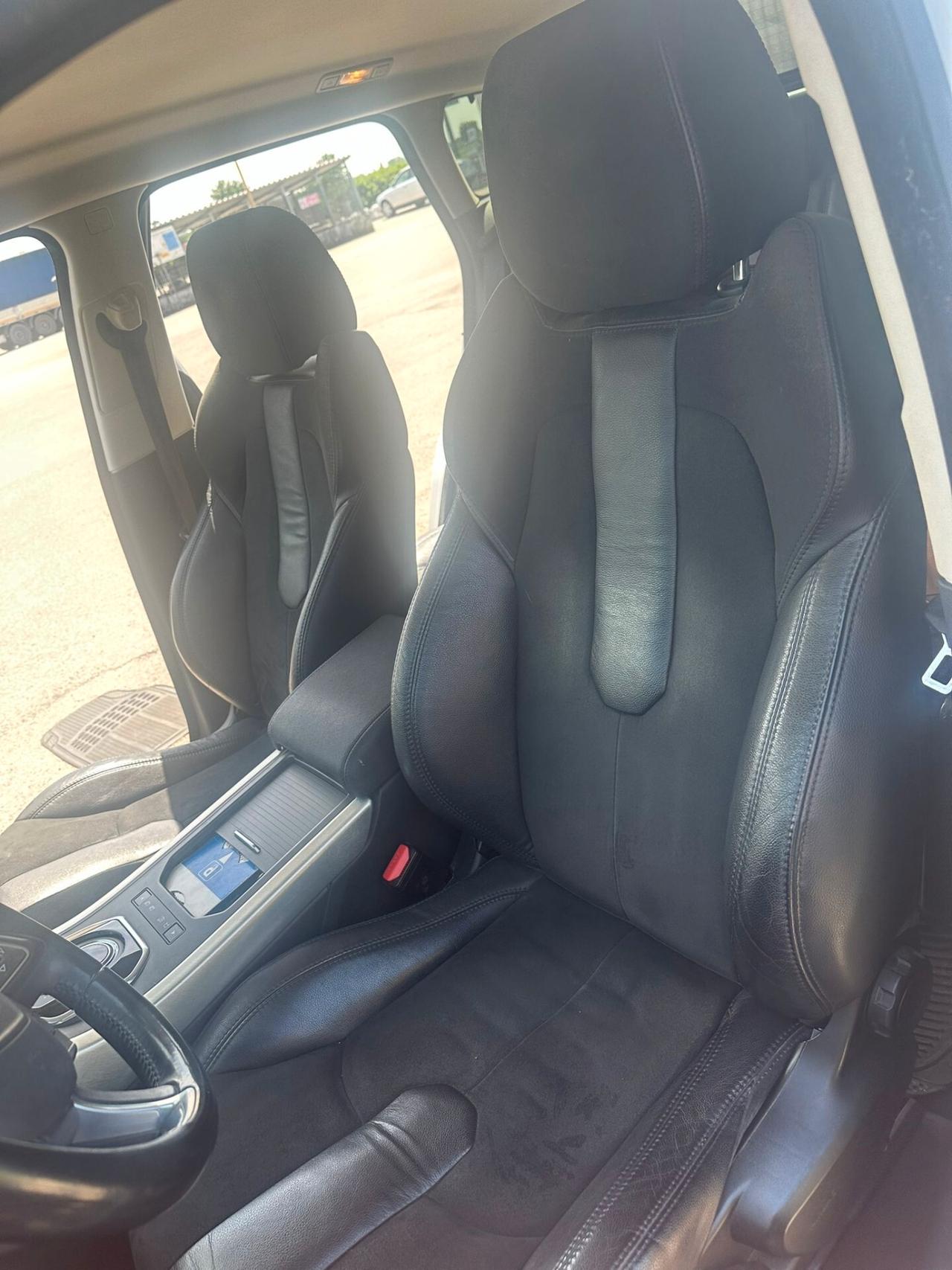 Land Rover Range Evoque 2.2 TD4 5p. Prestige
