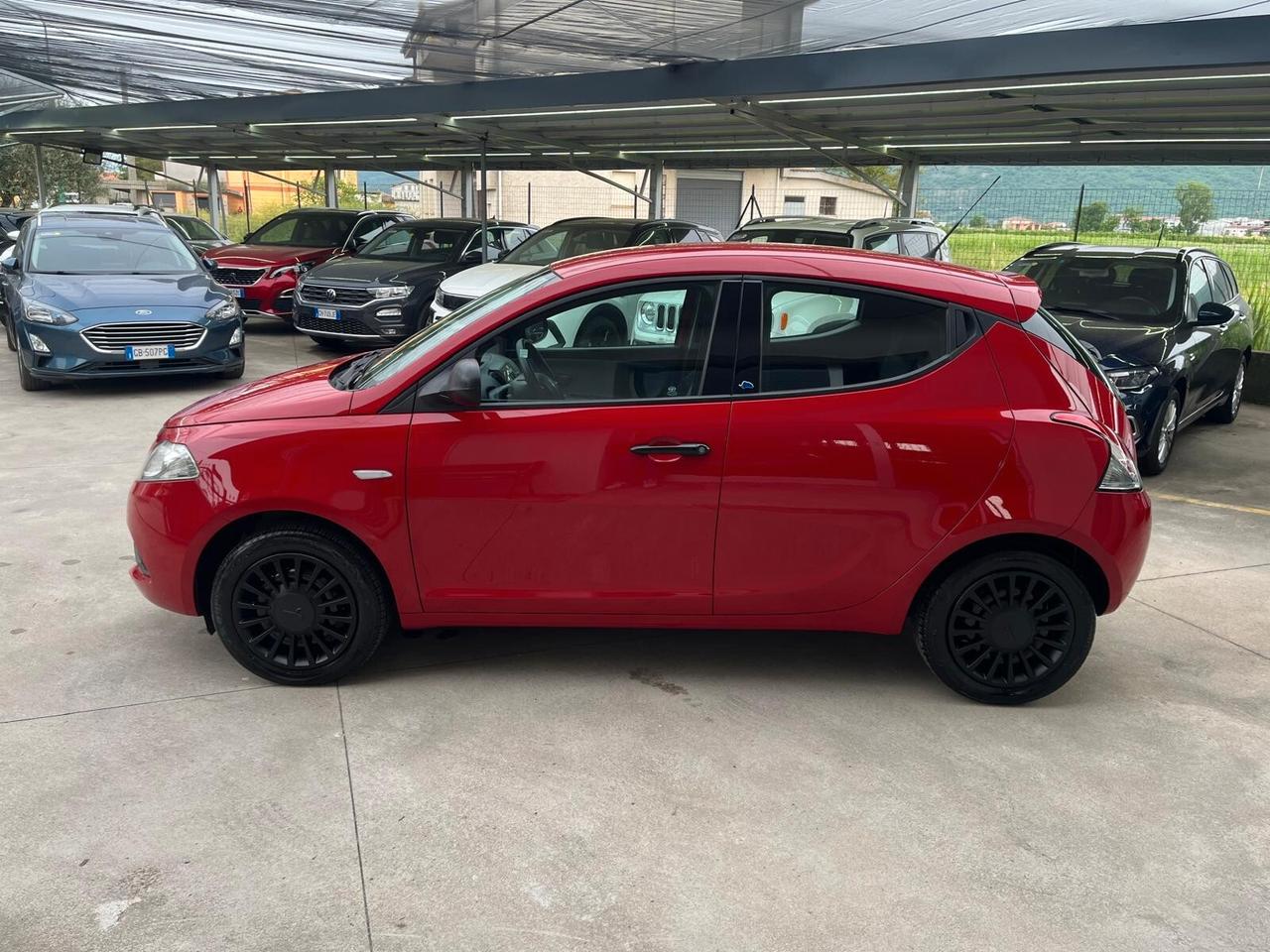 Lancia Ypsilon 1.2 69 CV 5 porte GPL Ecochic Elefantino Blu