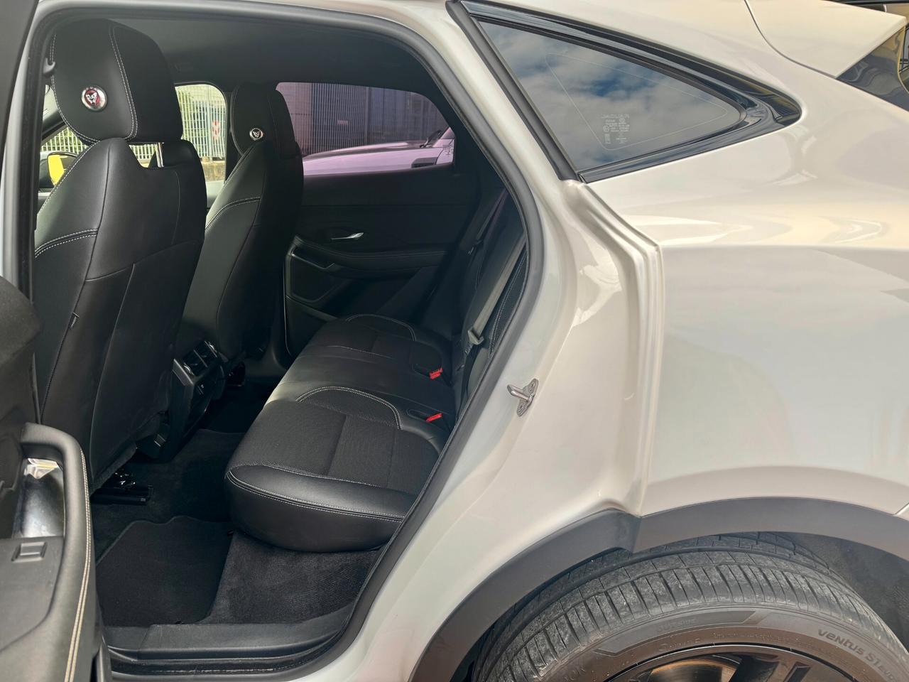 Jaguar E-Pace 2.0D 150 CV R-Dynamic