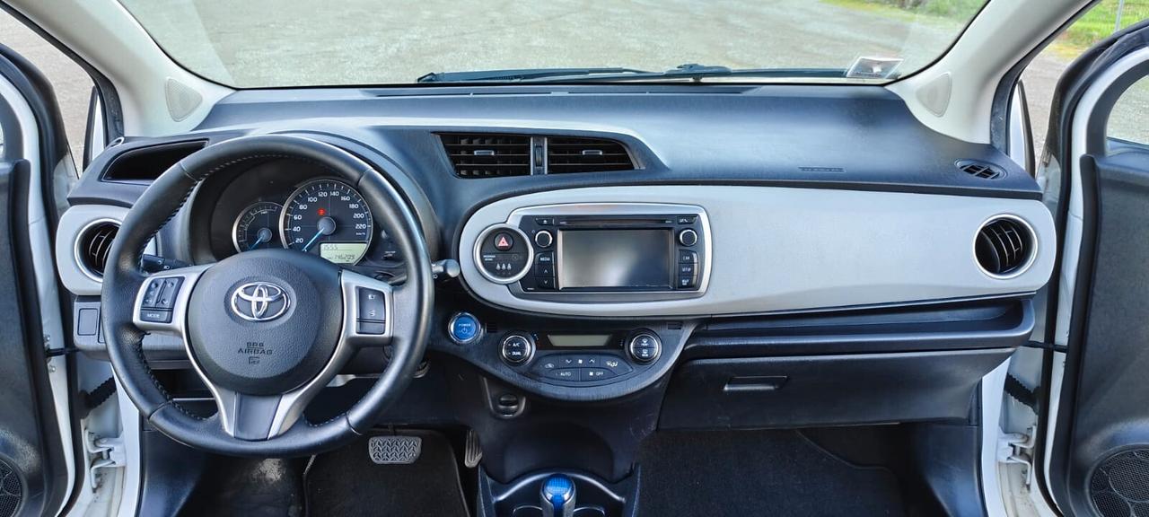 Toyota Yaris 1.5 Hybrid 5 porte Lounge