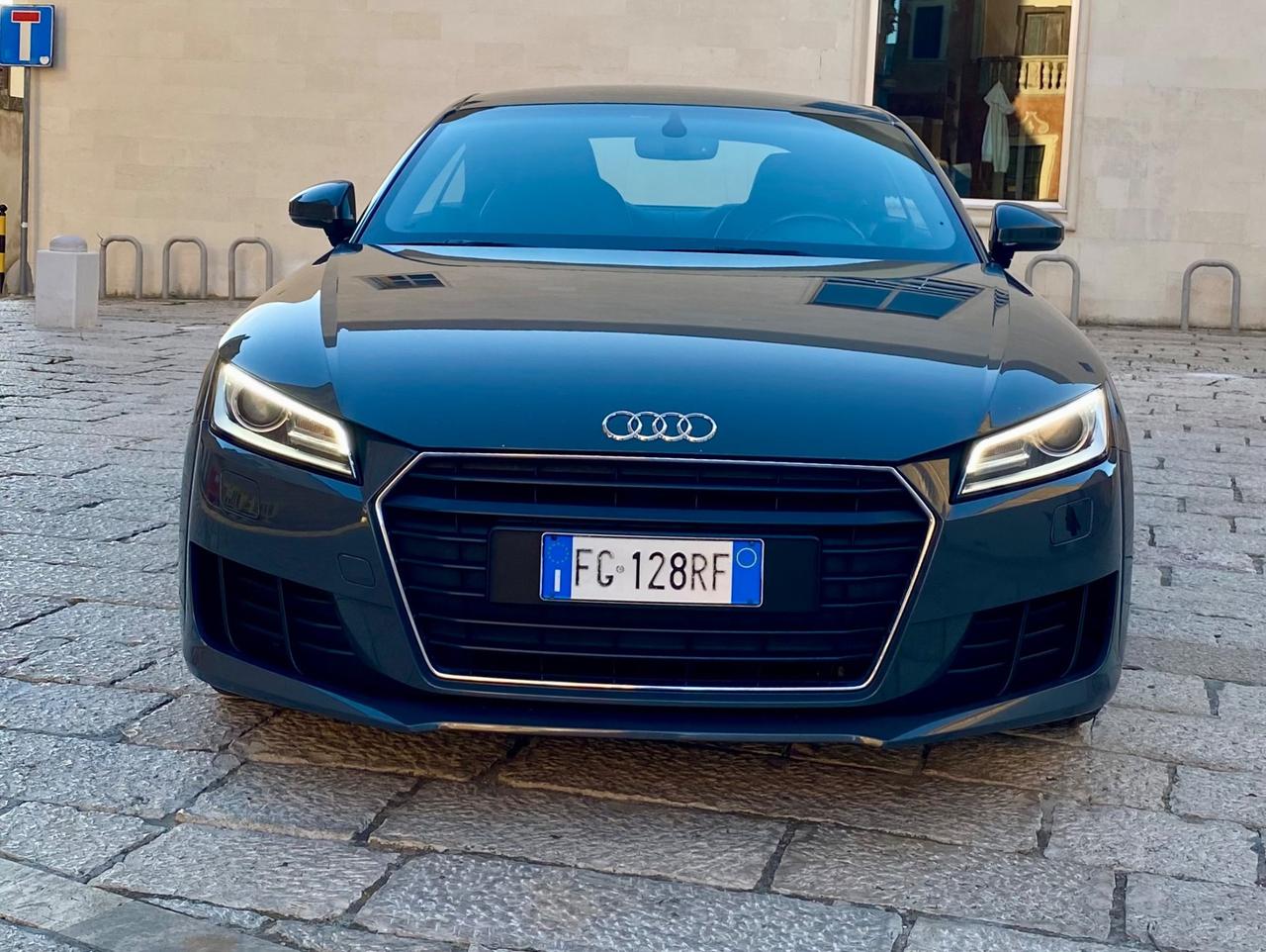 Audi TT Coupé 1.8 TFSI S line