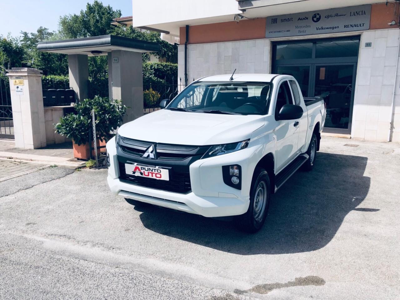 Mitsubishi L200 2.3 D CABINA ESTESA 4x4 Super Se