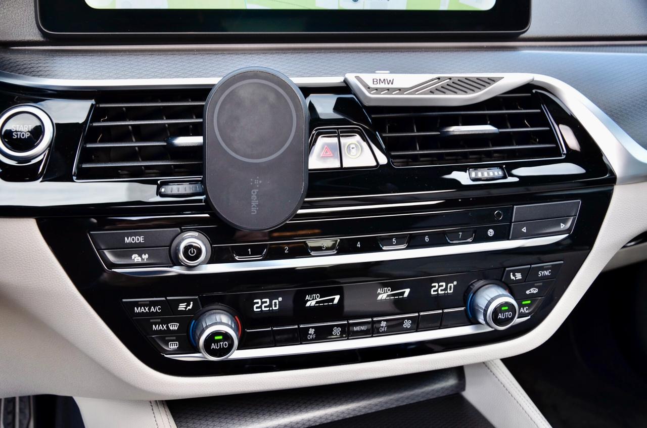 BMW 530e PHEV PLUG IN XDRIVE MSPORT 292cv AUTO, GARANZIA UFF BMW, SERVICE UFF BMW, UFF ITALIANA, CARBON SCHWARZ, EURO 6D, TETTO, PELLE, RETROCAMERA 360°, PERMUTE