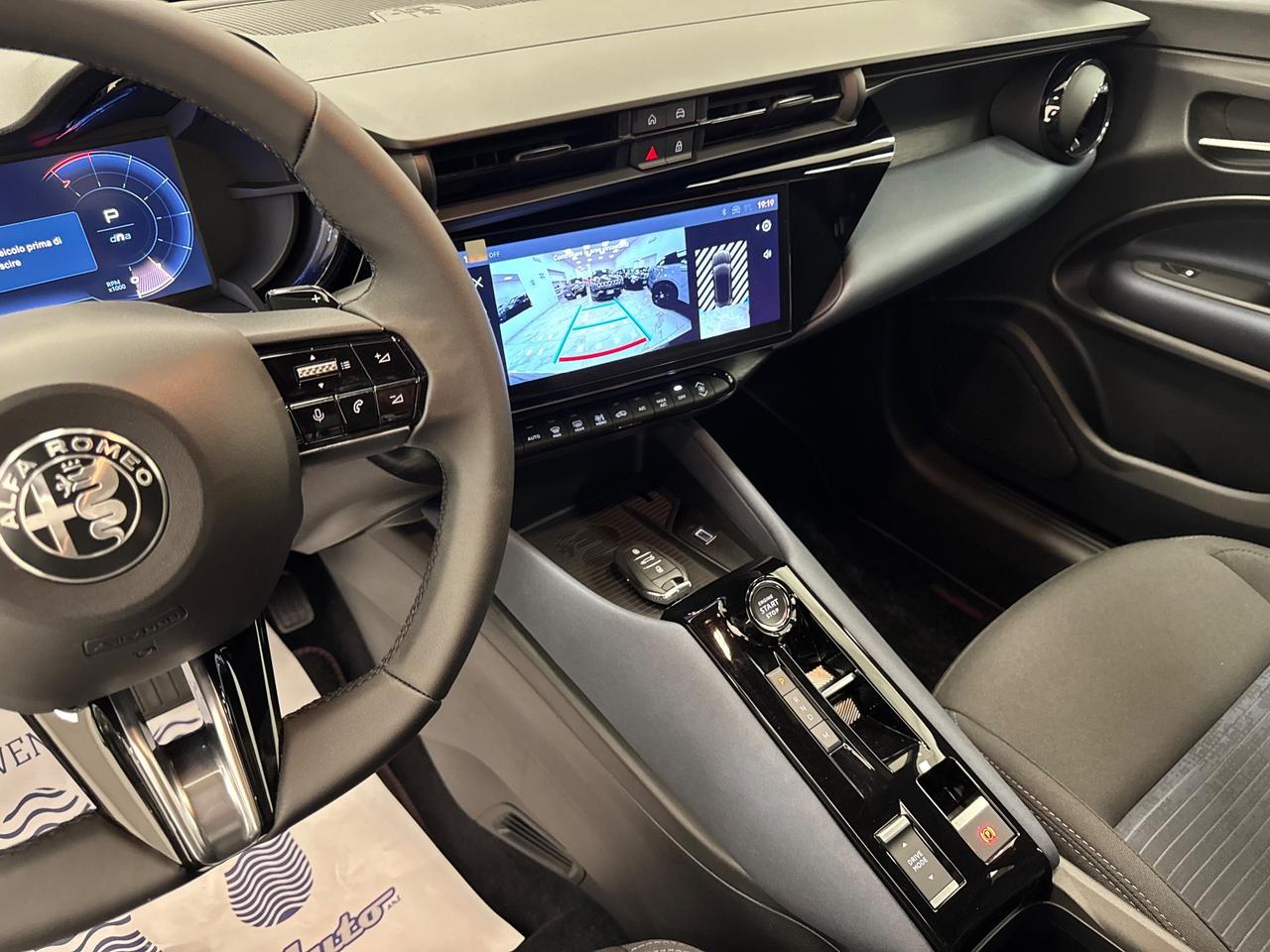 Alfa Romeo Junior 1.2 145 CV Hybrid eDCT6 Q4