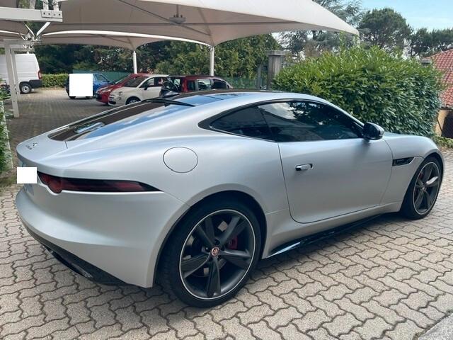 JAGUAR F-TYPE COUPE' 2.0 i4 R-DYNAMIC 300CV 60000KM