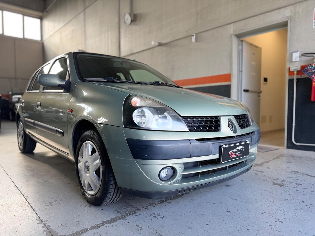Renault Clio 1.2 cat 5 porte Authentique NEOPATENTATI