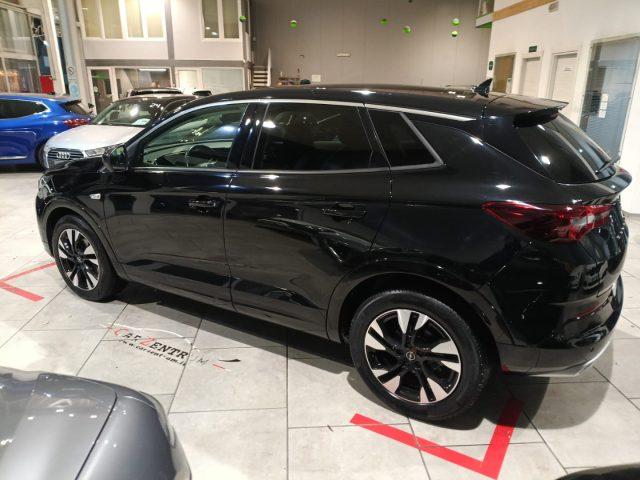 OPEL Grandland 1.5 diesel Ecotec aut. BUSINESS ELEGANCE