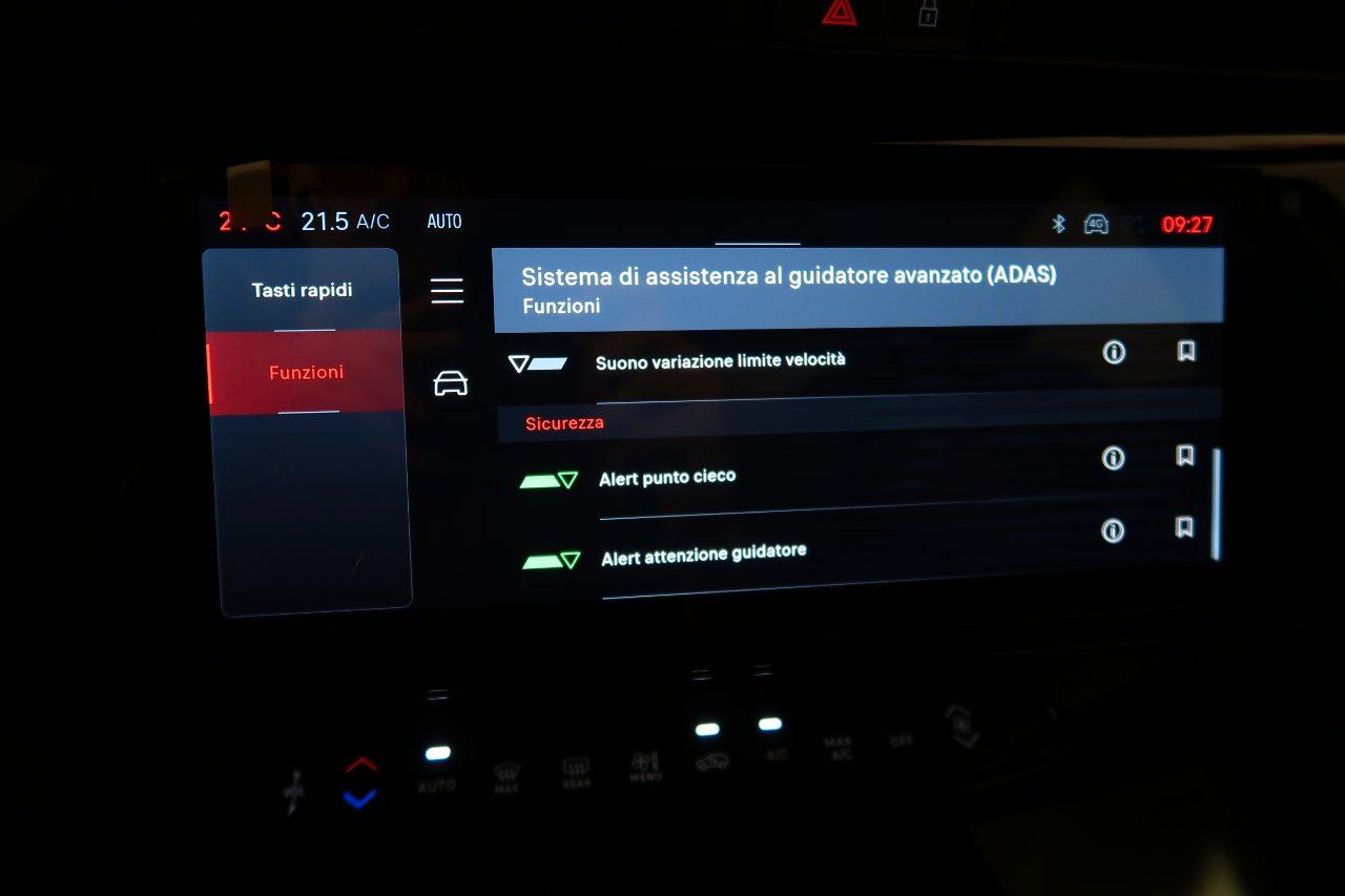 Alfa Romeo Junior 1.2 ibrida Ti 145cv edct6