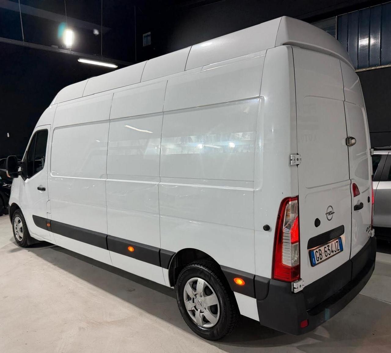 Opel Movano IVA ESPOSTA+Tetto alto+Passo Lungo+Navi+ Neopatentati