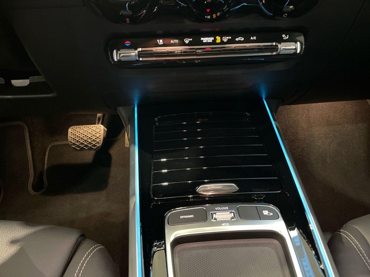 Mercedes-Benz GLB - X247 2023 - GLB 200 d AMG Line Advanced Plus auto