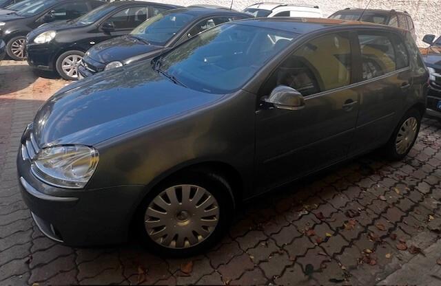 Volkswagen Golf 1.6 5p. Comfortline