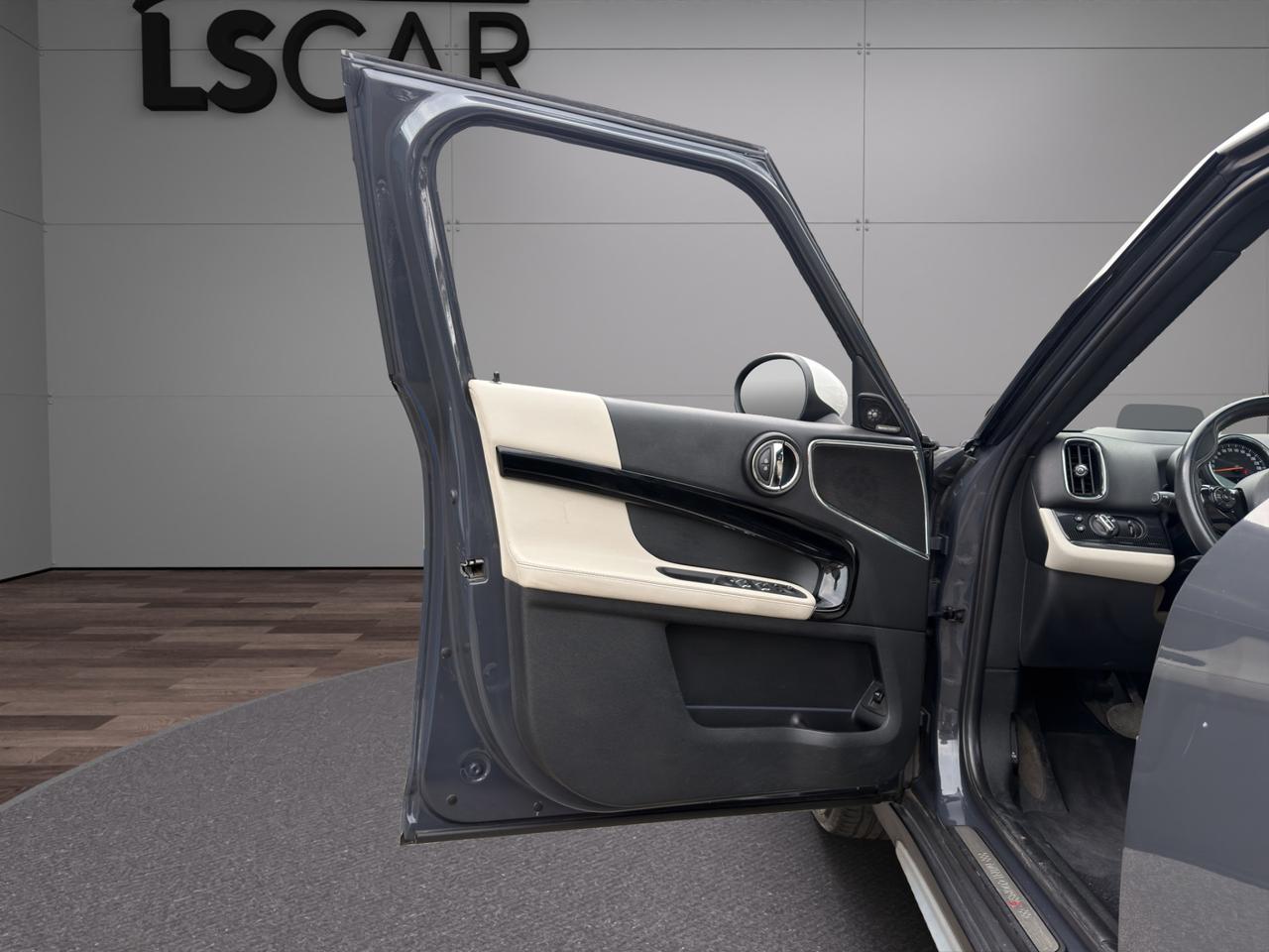 Mini Countryman Cooper S 2.0 192 cv- Promo Finanziamento - Cerchi in lega - Pelle - Automatica - Schermo - Sensori - Retrocamera