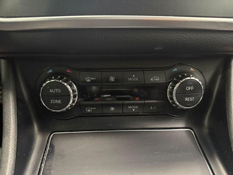 Mercedes-Benz GLA GLA 200 d Automatic Premium