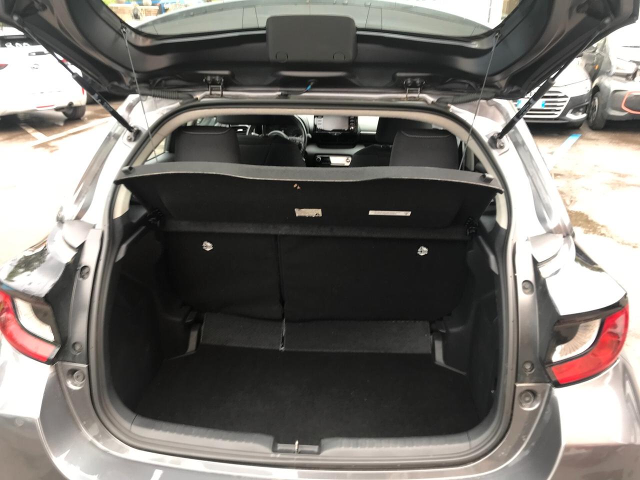 Toyota Yaris 1.5 Hybrid 5 porte Business