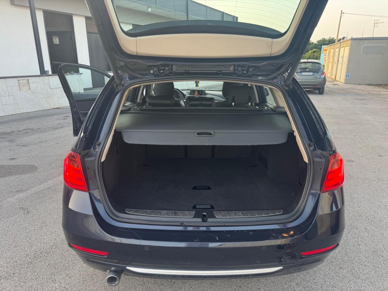 Bmw 316d Touring Luxury Automatica