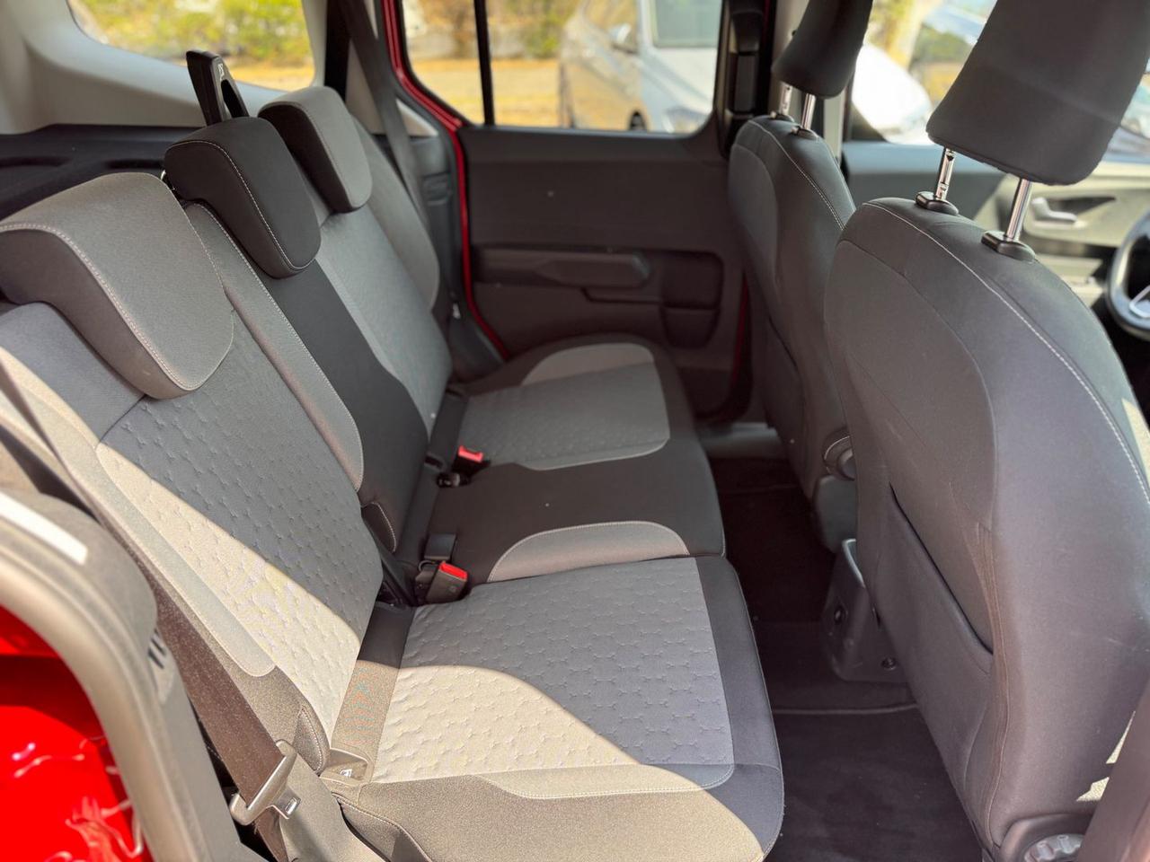 Ford Tourneo Courier Titanium 1.0 EcoBoost #12034