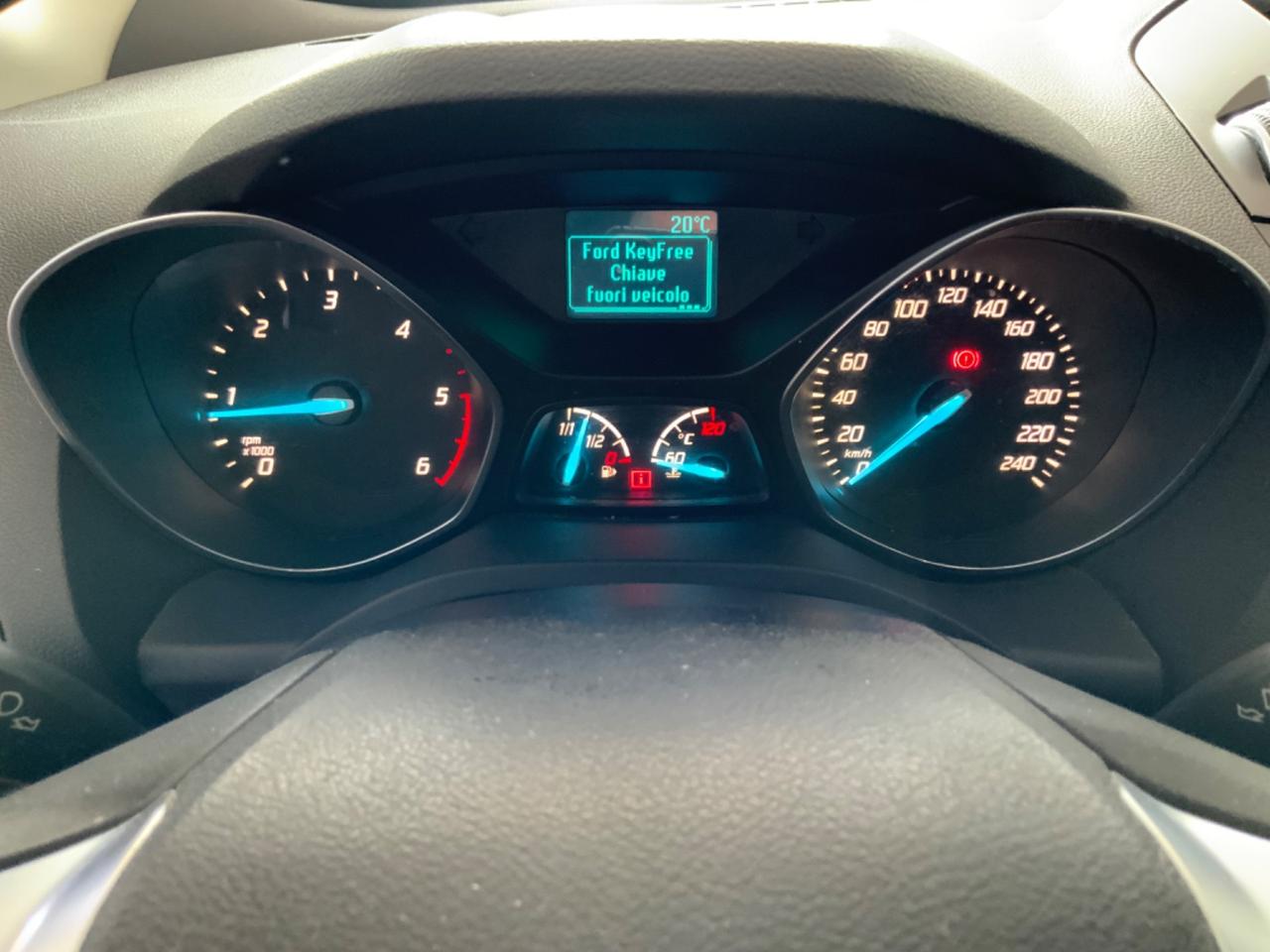 Ford Kuga 2.0 TDCI 140 CV 2WD Business