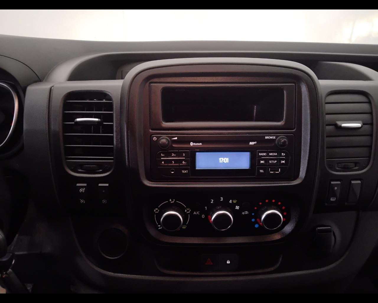 RENAULT Trafic IV 27 2019 - trafic T27 2.0 dci 120cv L1H1 Ice