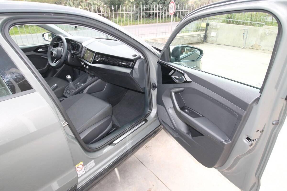 Audi A1 Allstreet 30 TFSI Identity Contrast 10.2024