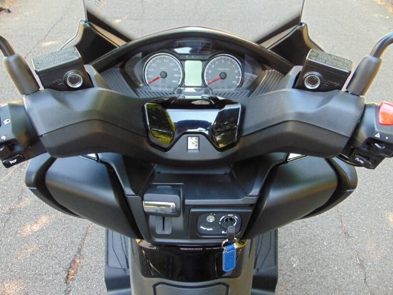 Suzuki Burgman 400 ABS