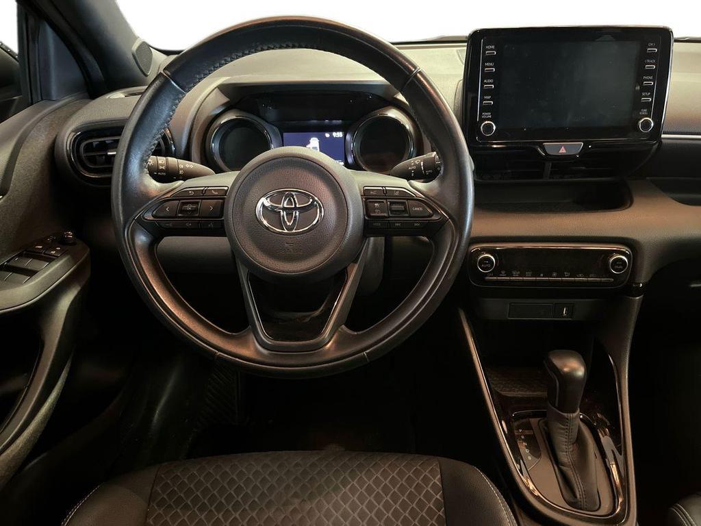 Toyota Yaris 1.5 hybrid Lounge