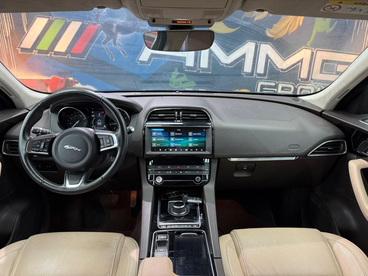 Jaguar F-Pace 2.0 D 240 CV AWD aut. Chequered Flag (140)