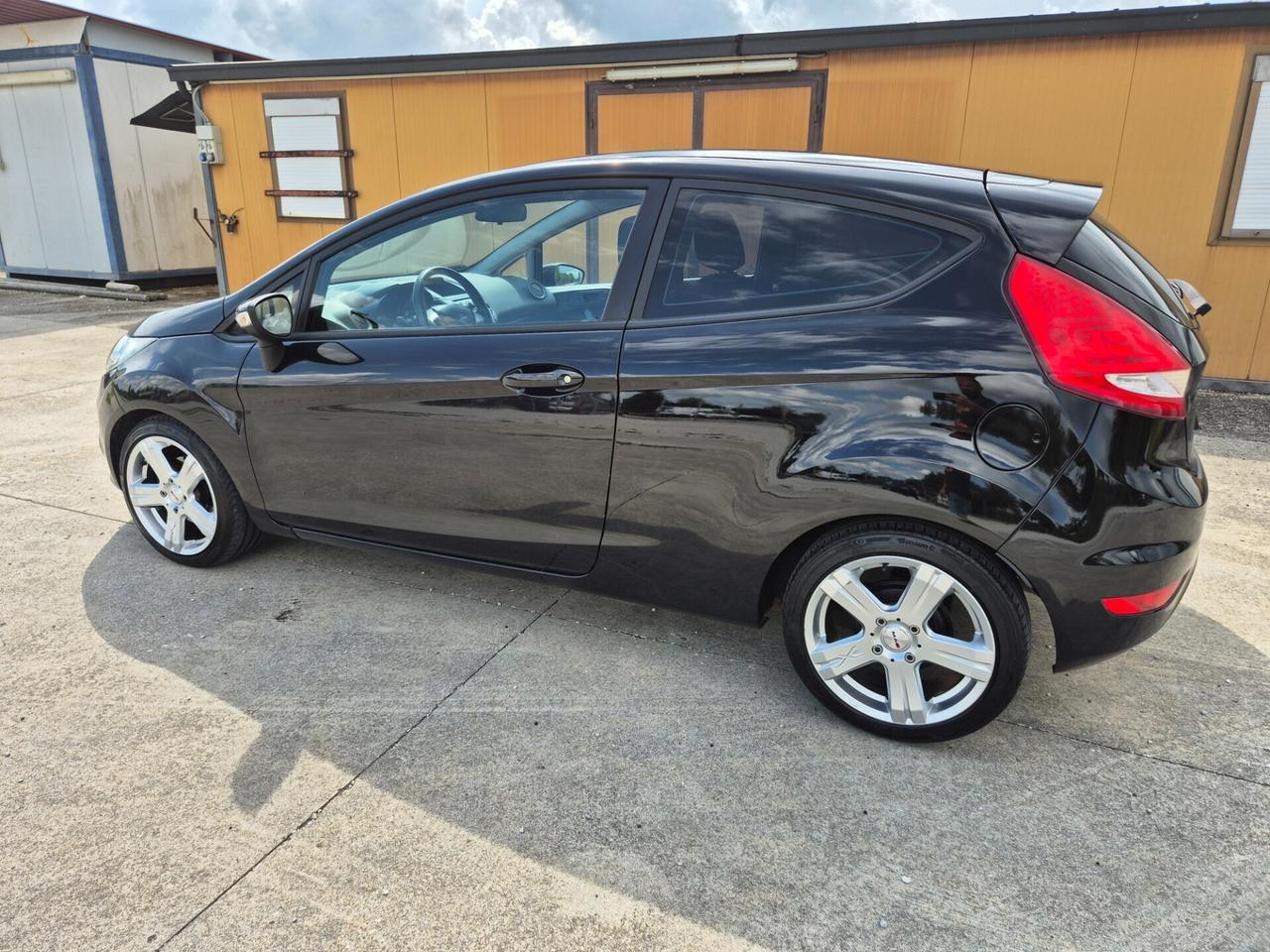 Ford Fiesta 1.4 TDCi 70CV 3 porte