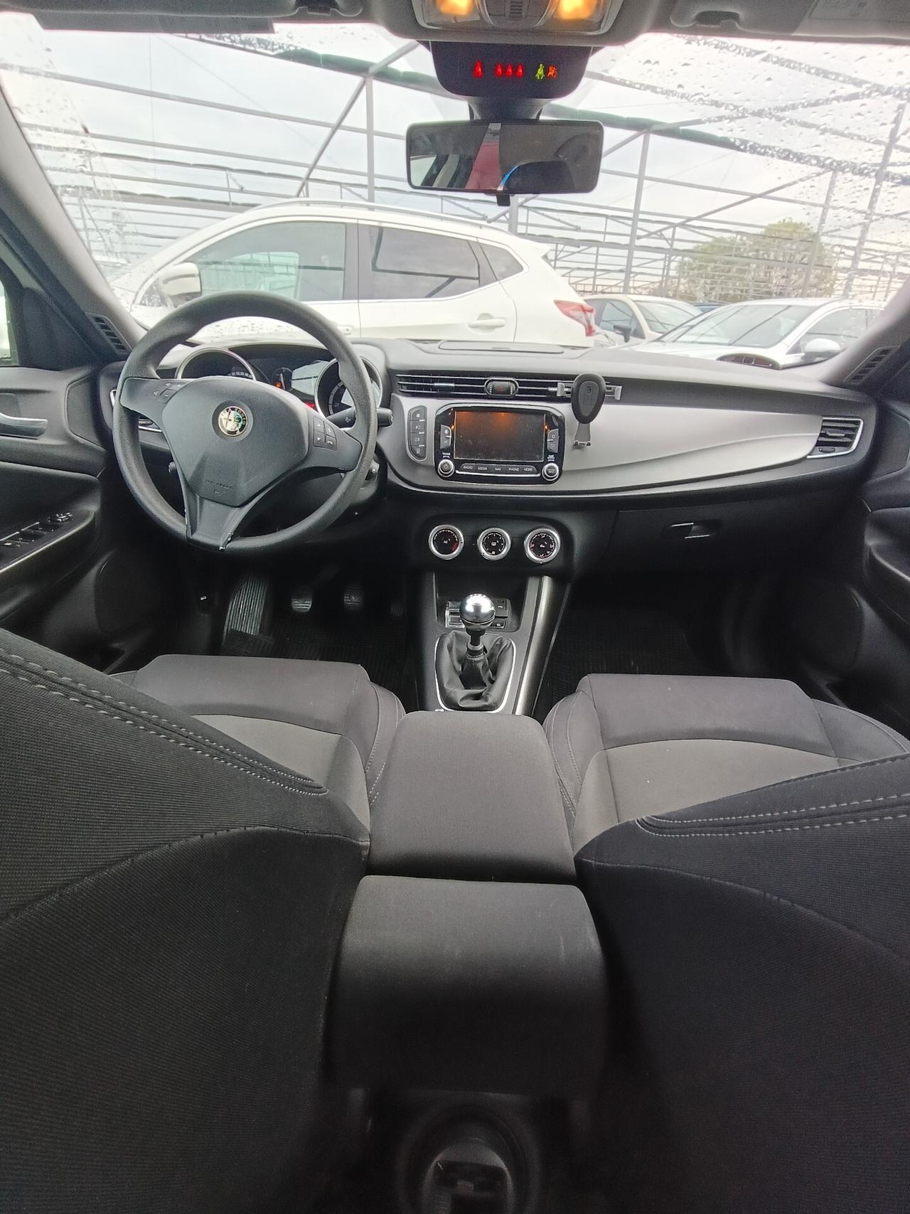 Alfa Romeo Giulietta 1.6 JTDm-2 105 CV Distinctive