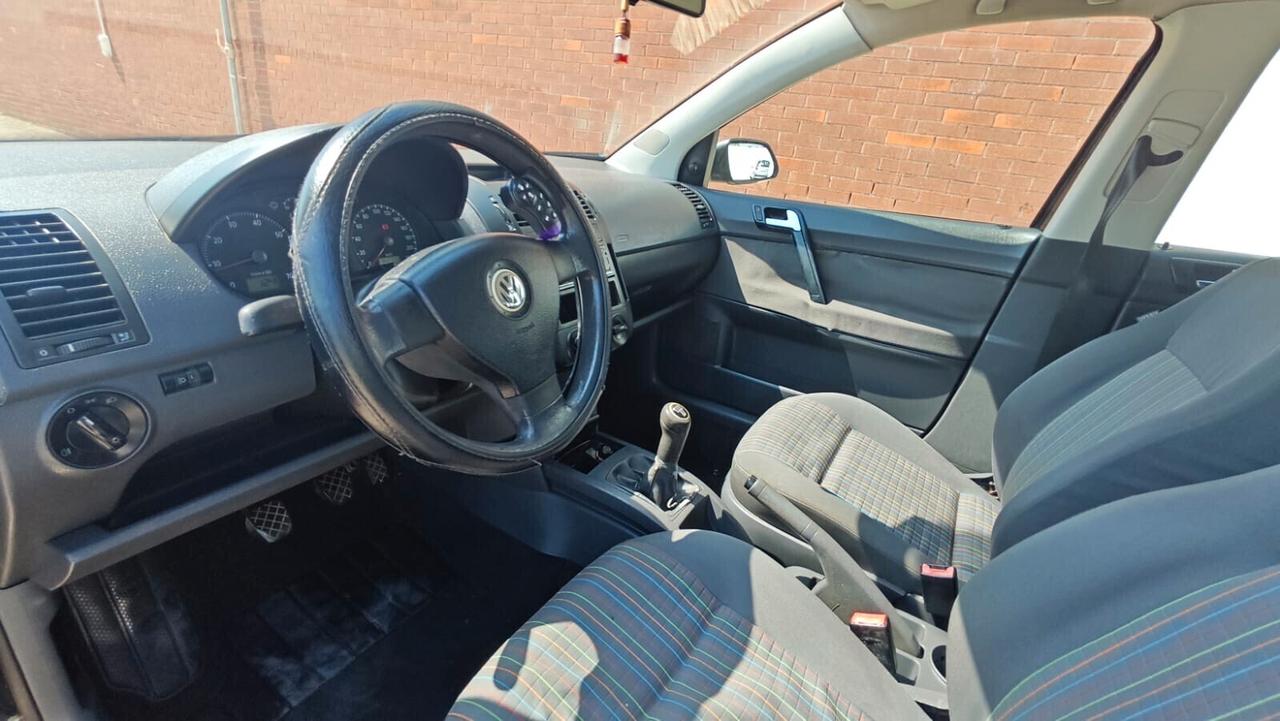 Volkswagen Polo 1.2 5p. Trendline
