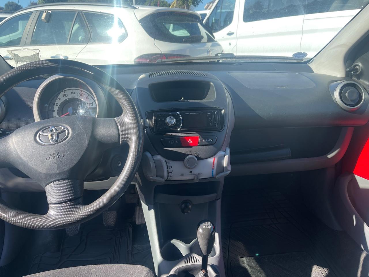 Toyota Aygo 1.0 12V VVT-i 5 porte Now