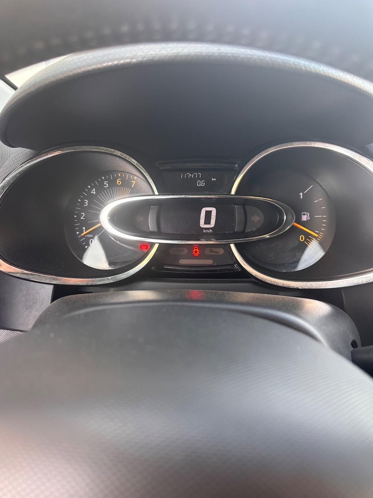 Renault Clio 1.2 Benz 75CV 5 porte Live NAVIG