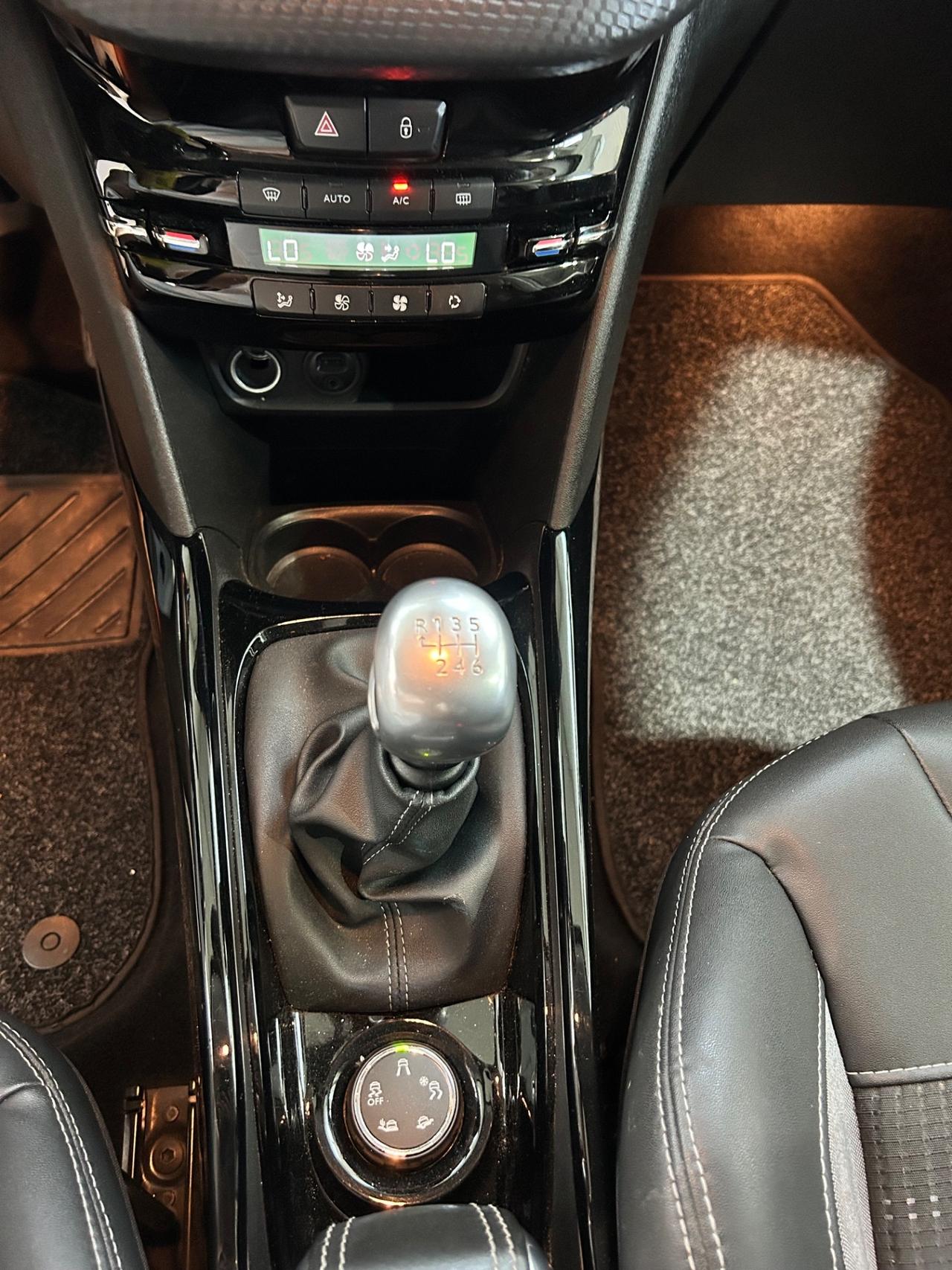 Peugeot 2008 BlueHDi 120 S&S Allure