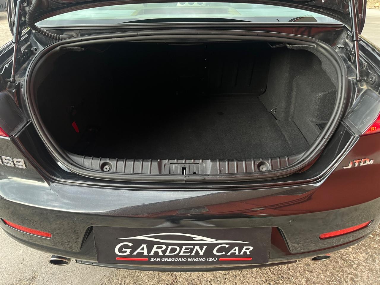 Alfa Romeo 159 1.9 JTDm 16V EXCLUSIVE - FULL OPTIONAL