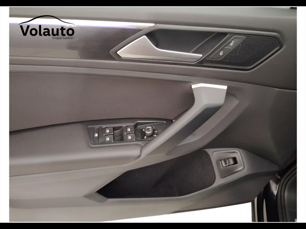 VOLKSWAGEN Tiguan II 2021 - Tiguan 1.5 tsi Elegance 150cv dsg